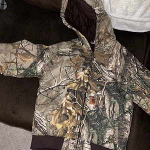 Brand new never worn camo Carhartt size 7/8